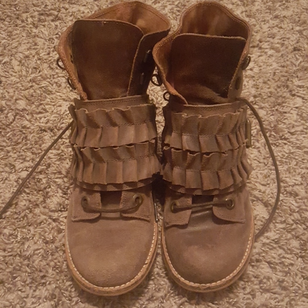 Steve Madden Distressed Boots